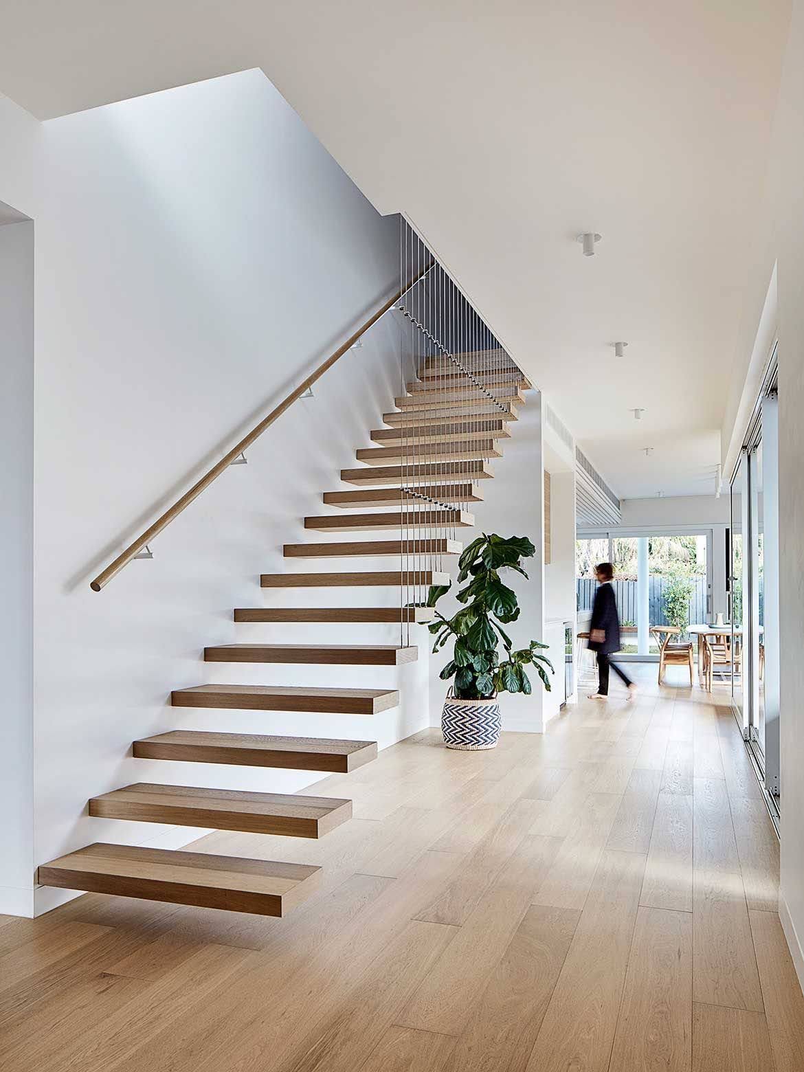 Cantilever with glass