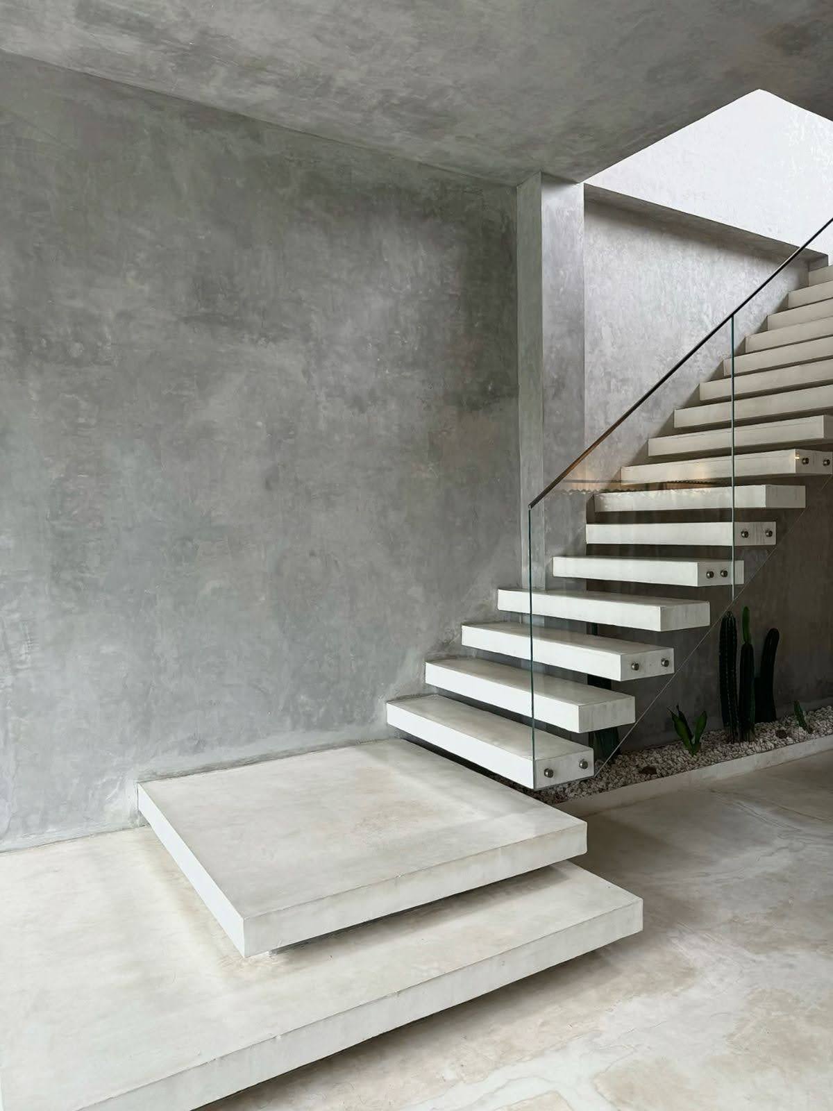 Custom Cantilever installation