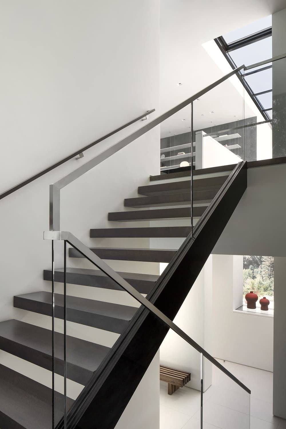 FLIGHT Double Stringer Staircase 1