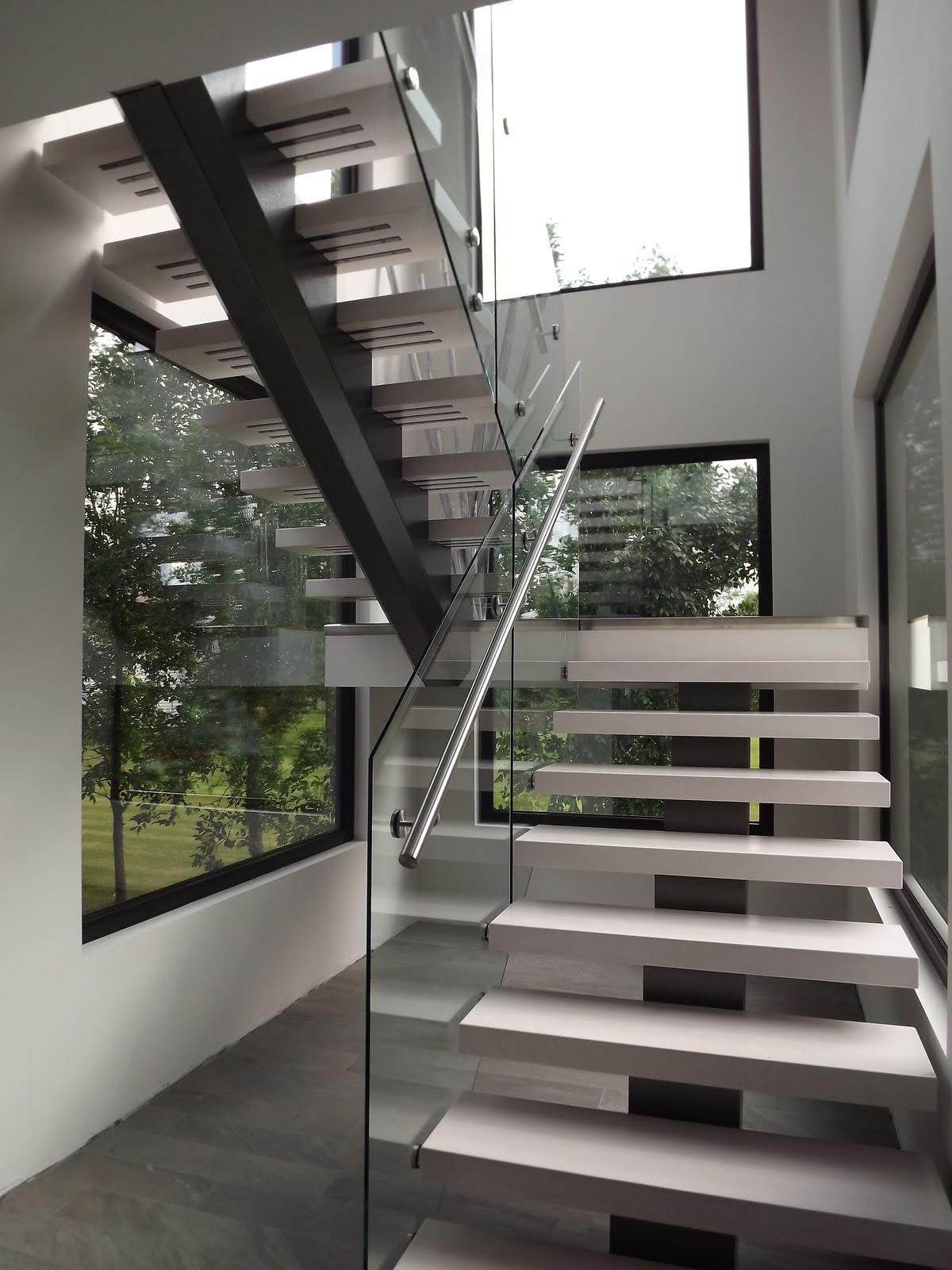 FLIGHT Mono Staircase 2